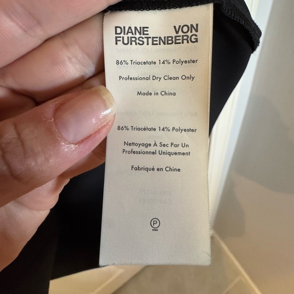 Diane Von Furstenberg Black Silky Draped Top, Large - Picture 6 of 12